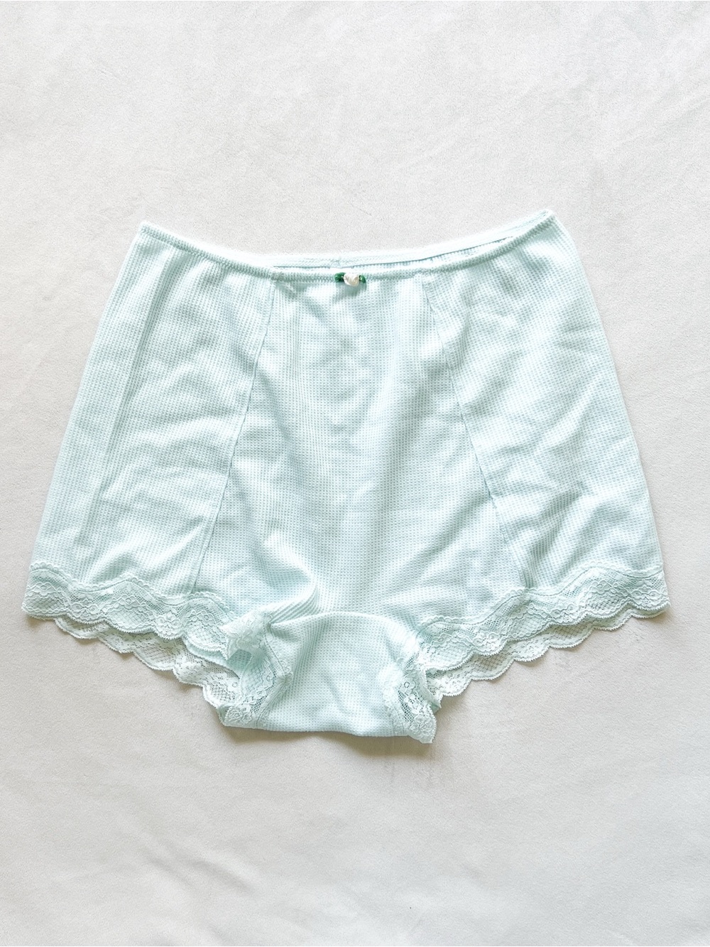 Colsie High-Waist Lace-Trim Briefs in Light Mint